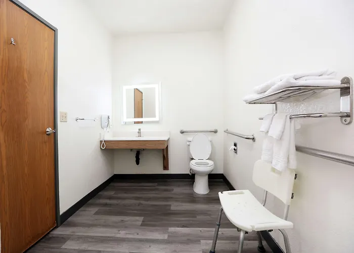Motel Western Of 3*