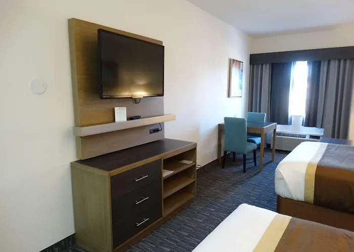 Motel Western Of 3*
