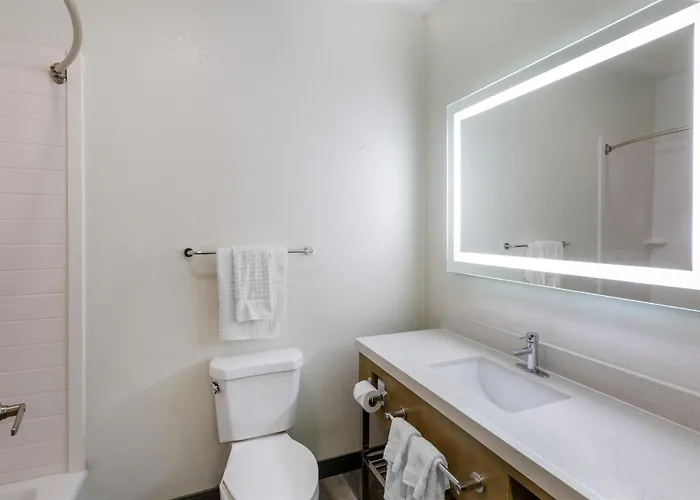 Motel Western Of 3*