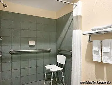 Motel Western Of 3*