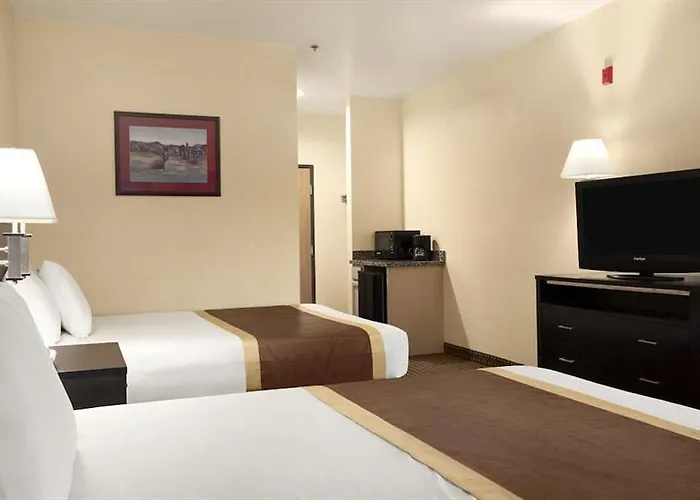 Motel Western Of 3*